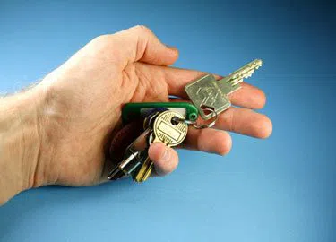 North Smithfield Locksmith Service North Smithfield, RI 401-856-9190 - 3a-Locksmith-26-key-service